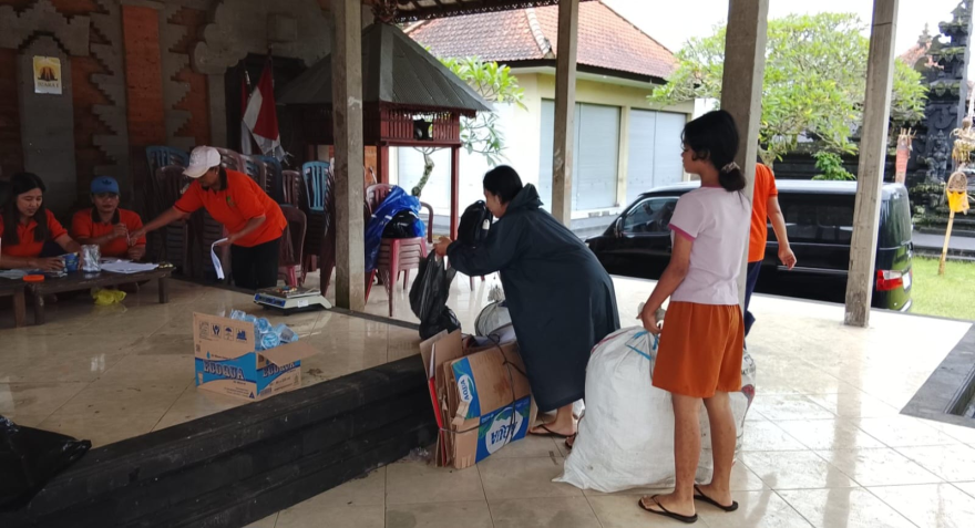 Bank Sampah Kumara Indah di Balai Banjar Dinas Kuwum Mambal, Desa Kuwum, Kecamatan Marga, Kabupaten Tabanan