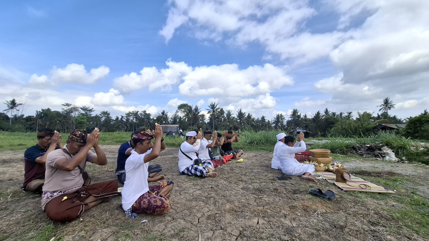Ulap Ambe Saluran Irigasi di Subak Umawani, Banjar Dinas Kuwum Tegallinggah, Desa Kuwum, Kecamatan Marga, Kabupaten Tabanan