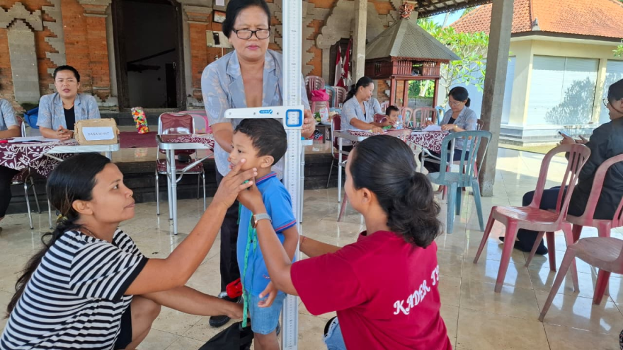 Posyandu Siklus Hidup 6 SPM Kenanga II di Balai Banjar Dinas Kuwum Mambal, Desa Kuwum, Kecamatan Marga, Kabupaten Tabanan