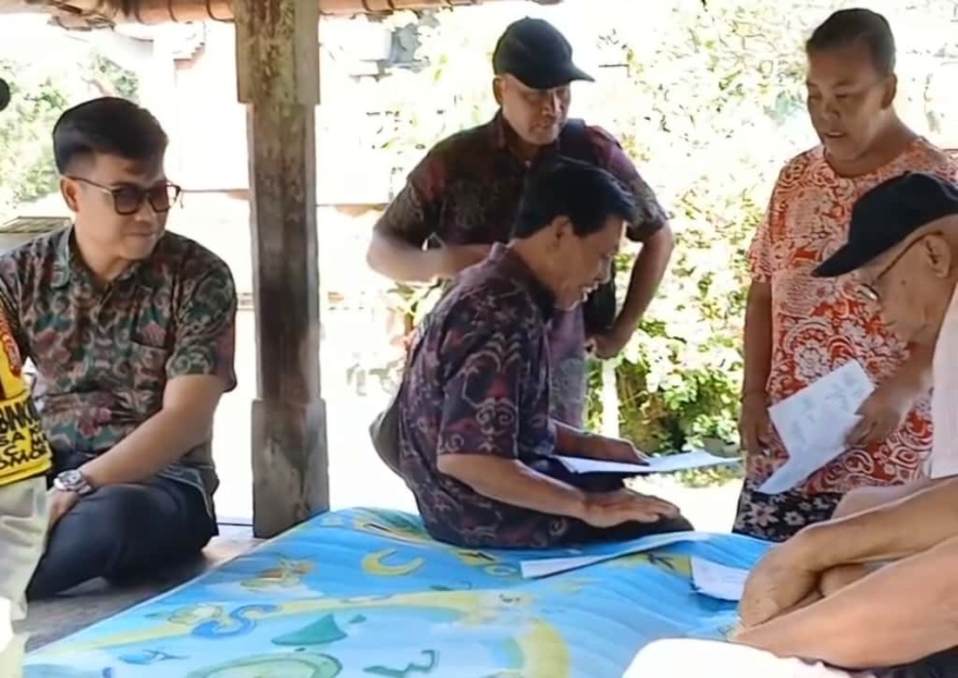 Monitoring Pendataan Desa Presisi di kediaman warga di Banjar Dinas Kuwum Mambal, Desa Kuwum, Kecamatan Marga, Kabupaten Tabanan