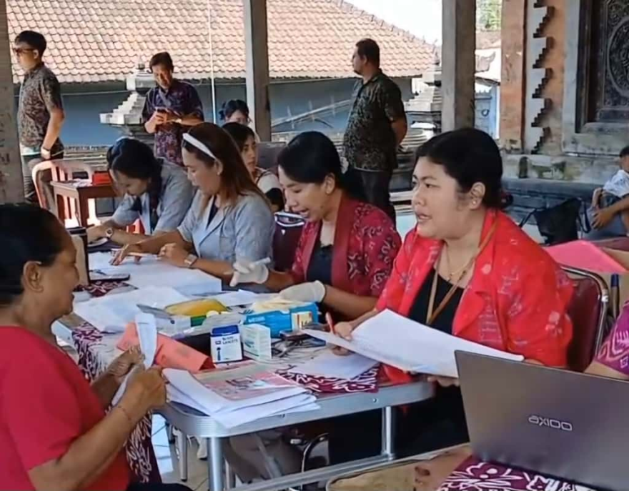 Posyandu Siklus Hidup 6 SPM Kenanga II dan Pemeriksaan Kesehatan Gratis dari UPTD Puskesmas Marga I bertempat di Balai Banjar Dinas Kuwum Mambal, Desa Kuwum, Kecamatan Marga, Kabupaten Tabanan
