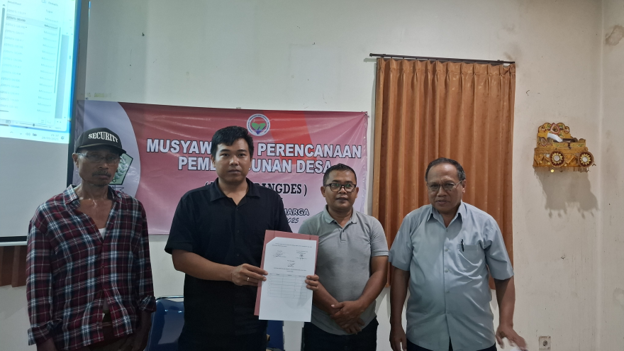Musyawarah Perencanaan Pembangunan Desa Tahun Anggaran 2026 bertempat di ruang rapat Kantor Desa Kuwum